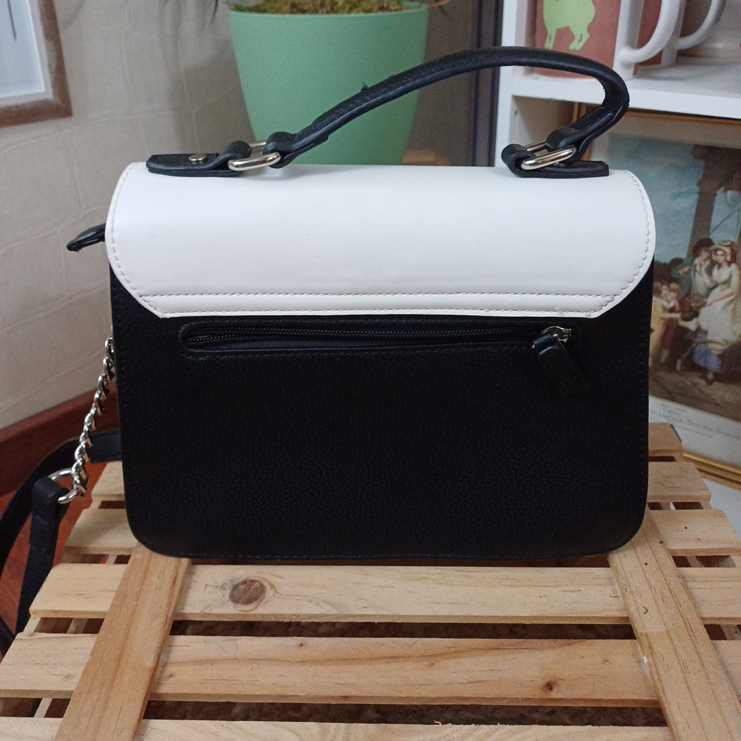 Sac noir et blanc, David Jones