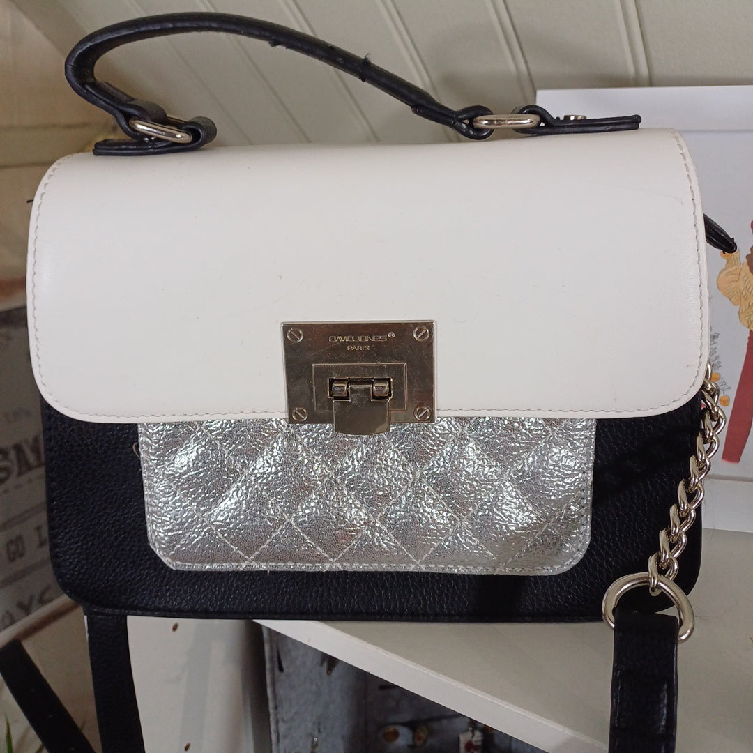 Sac noir et blanc, David Jones