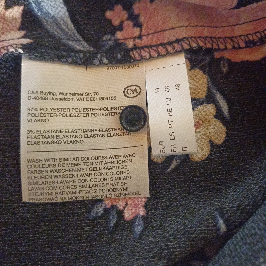 Haut noir fleuri, Yessica, taille 46