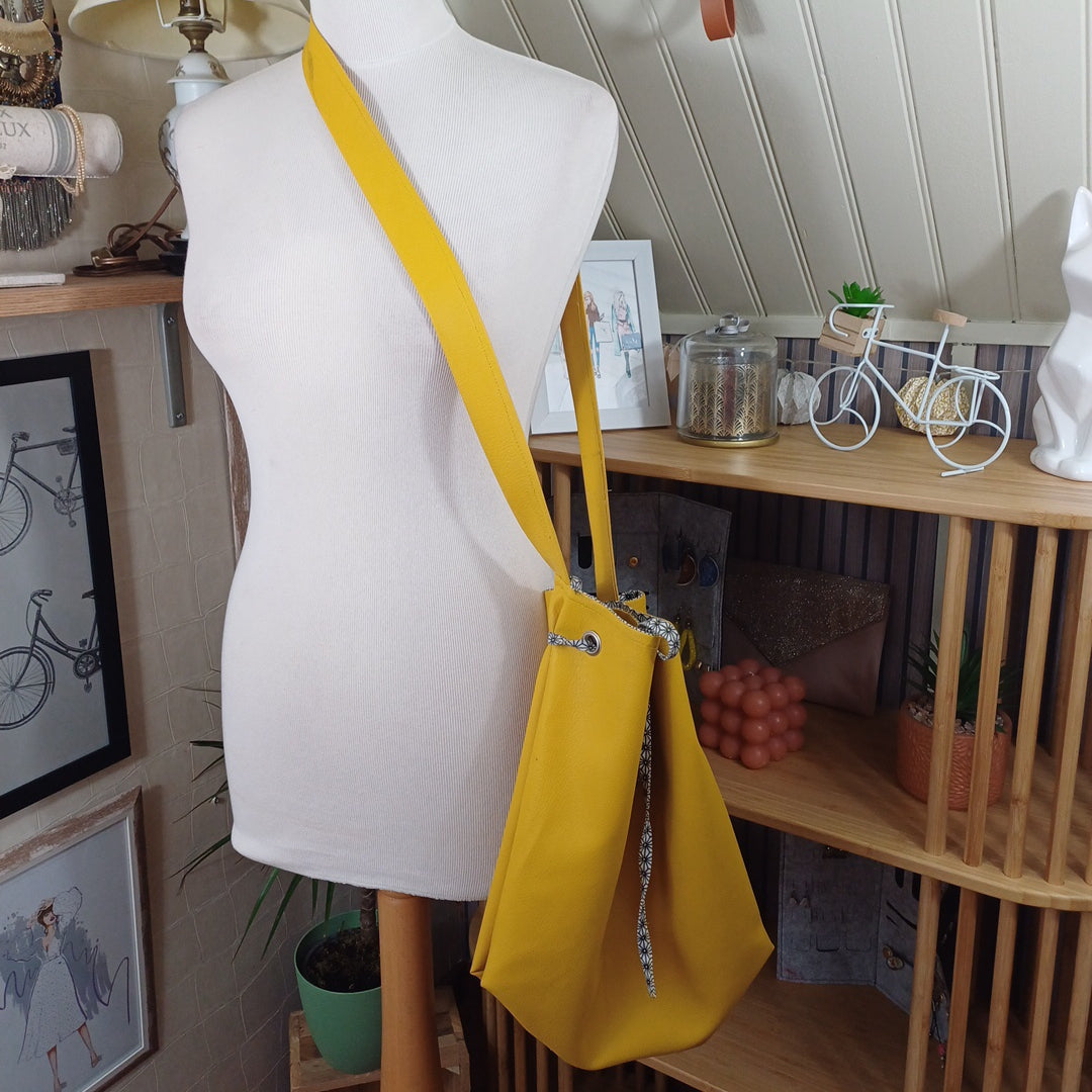 Sac seau outlet jaune