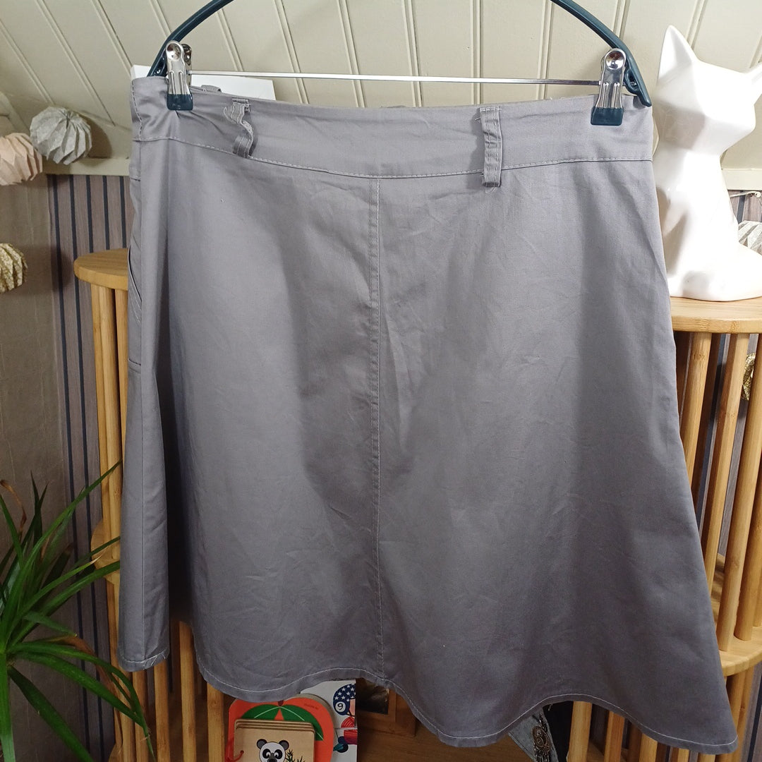 Jupe grise, made in Italy, taille XL