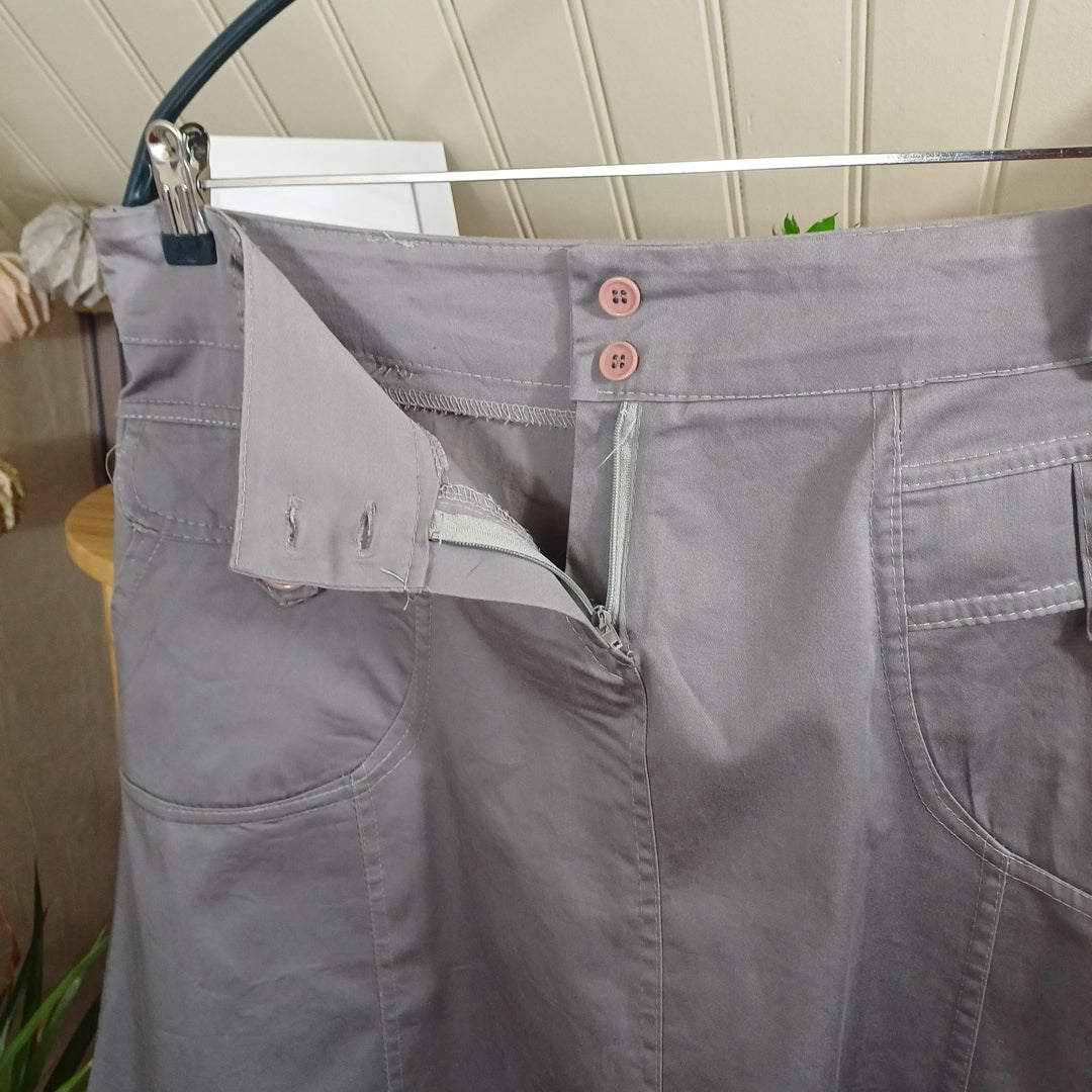 Jupe grise, made in Italy, taille XL
