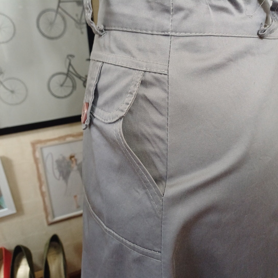 Jupe grise, made in Italy, taille XL