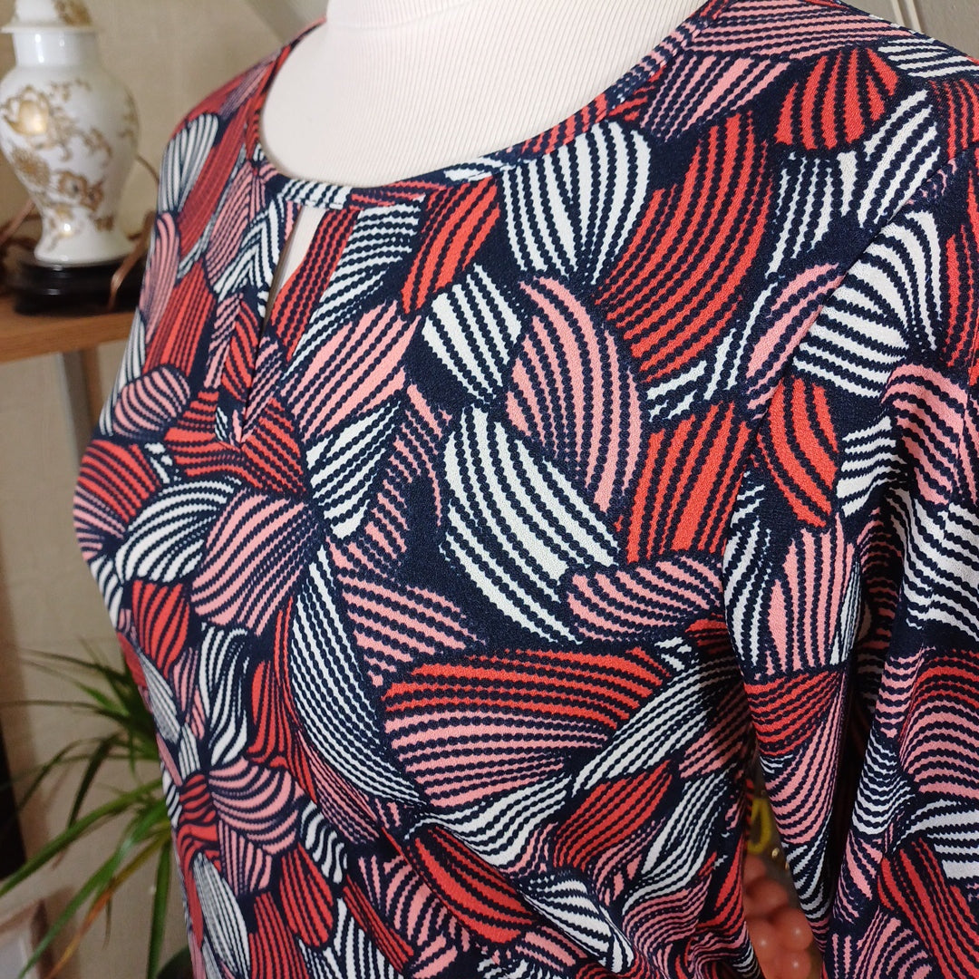 Haut blanc, rose et orange, Damart, taille 34/36