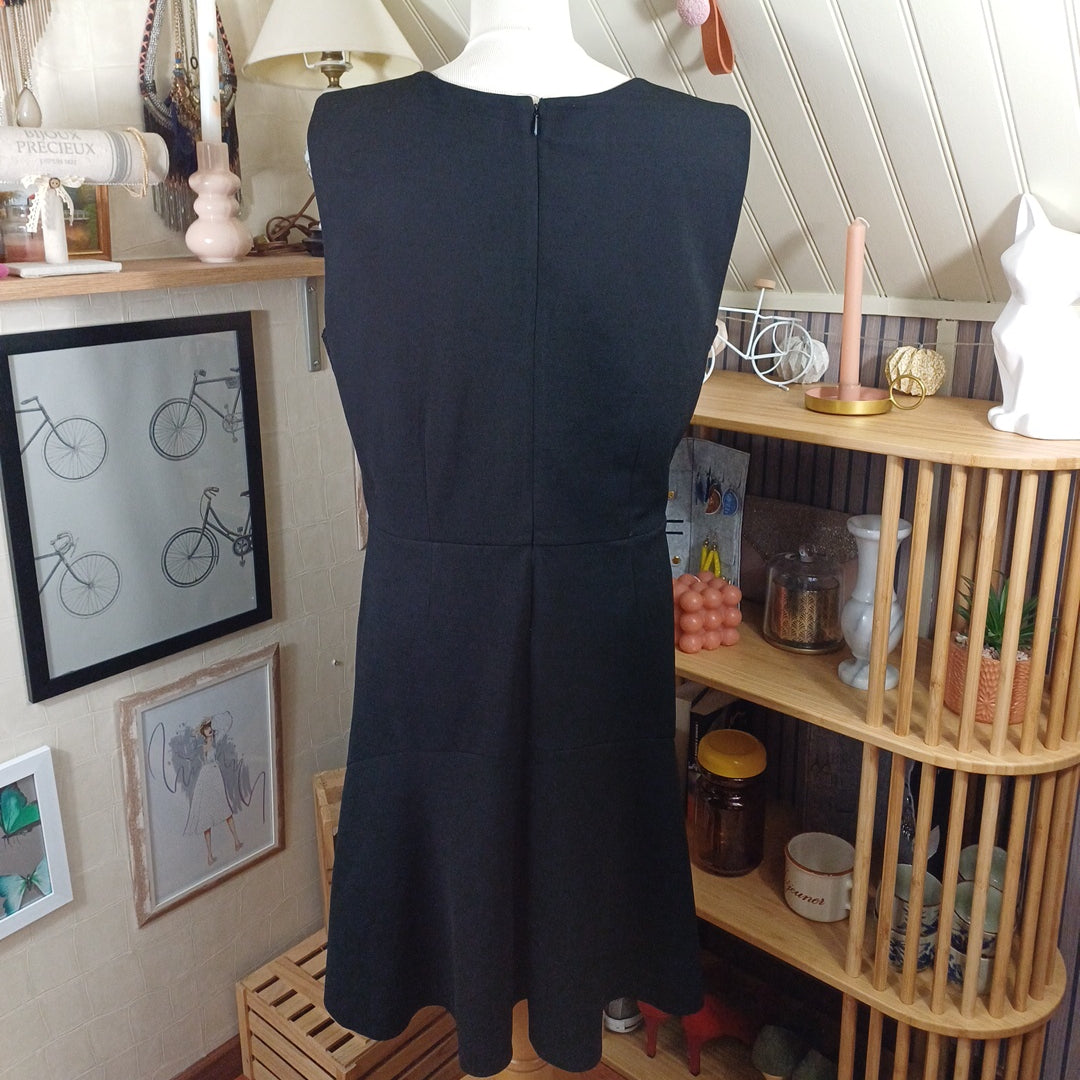 Robe noire, Femmes je vous M, taille 44