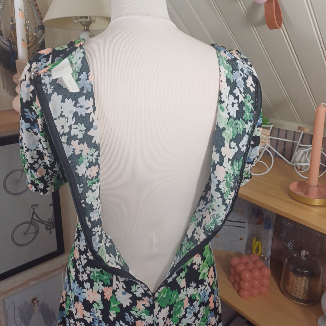 Robe fleurie, H&M, taille 34