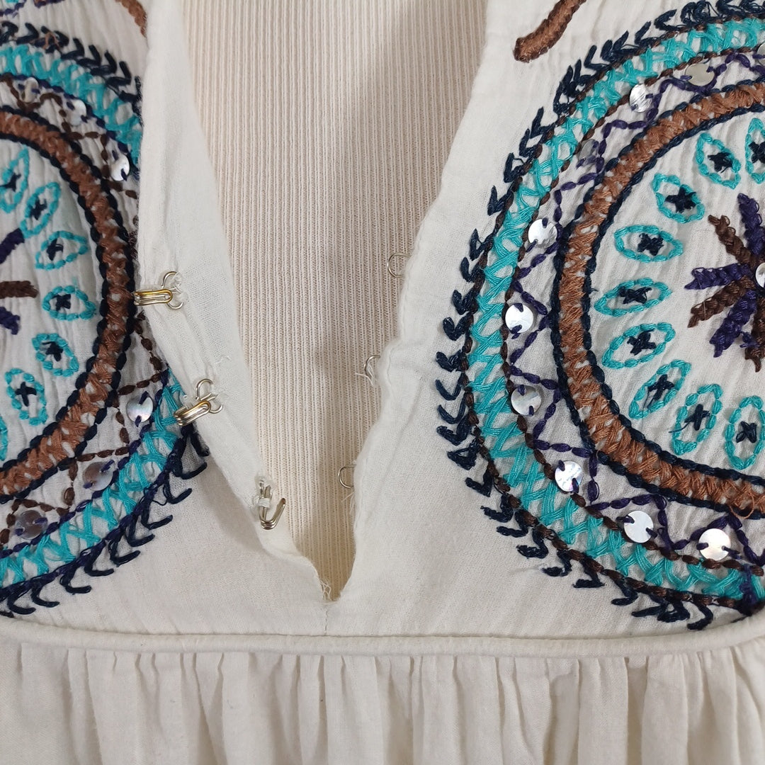 Robe blanche brodée, Antik Batik,taille 36