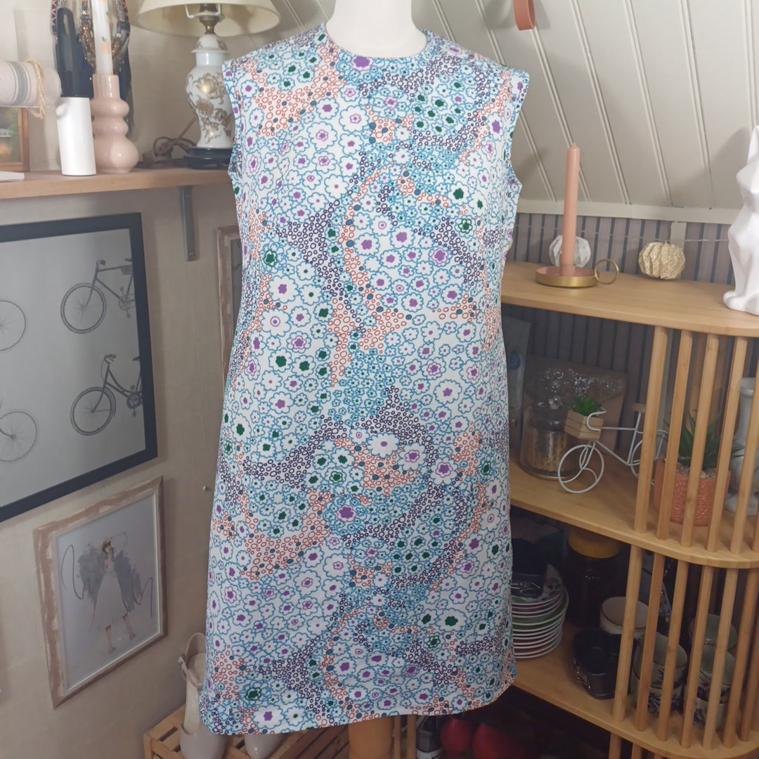 Robe colorée, synthetics, taille 46