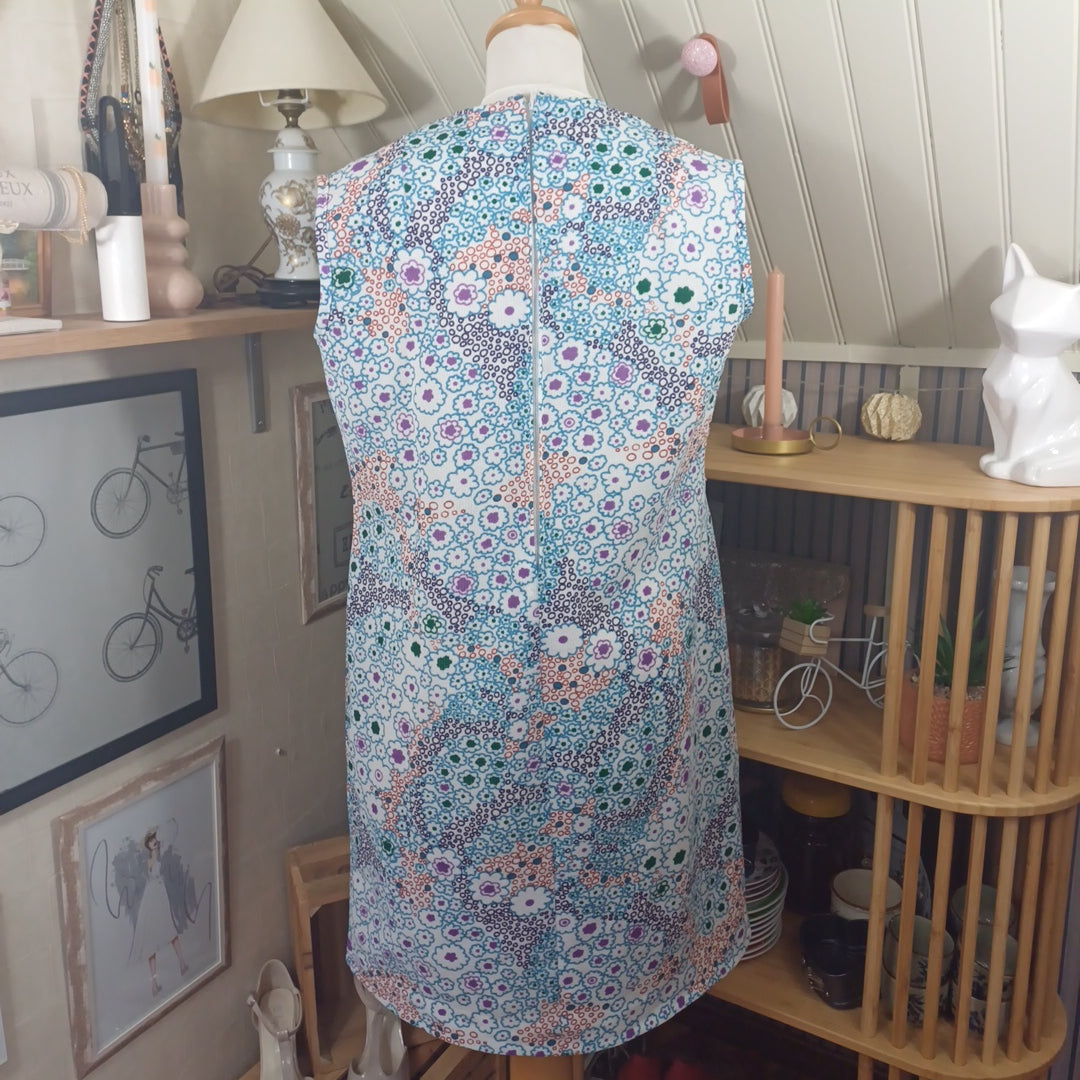 Robe colorée, synthetics, taille 46