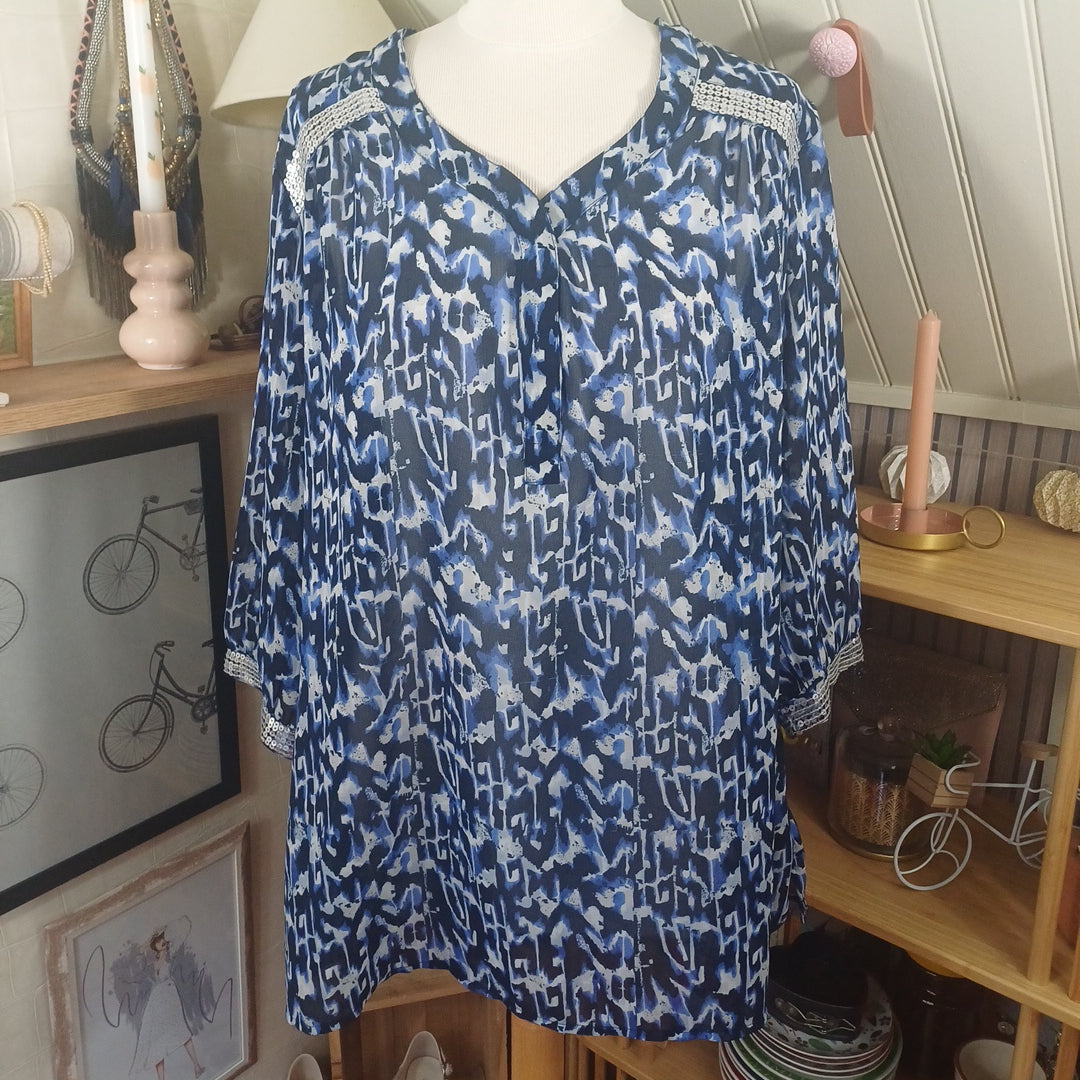 Blouse bleue et blanche, Créaline, taille 48