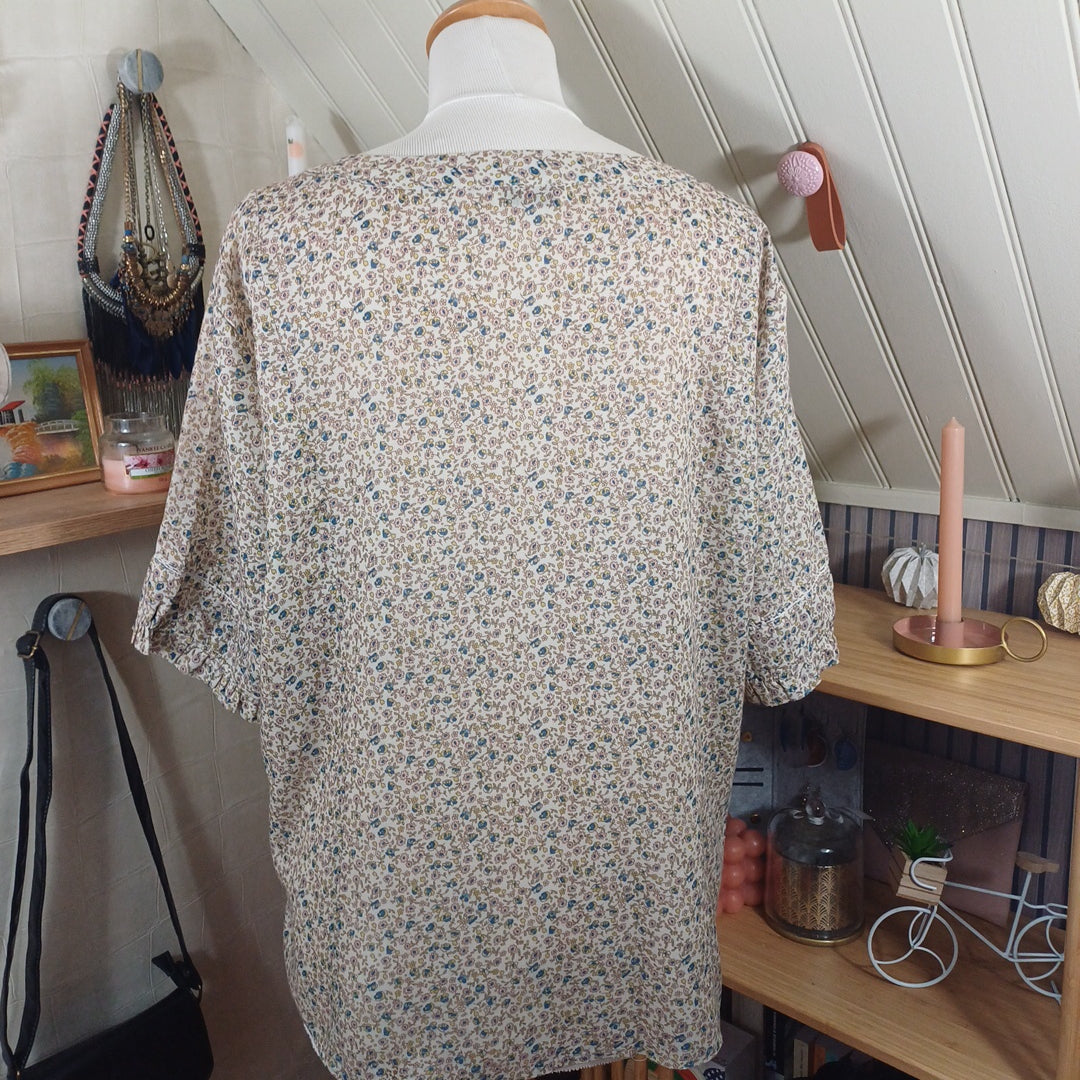 Chemisier fleurie, F.D Joseph, taille XL