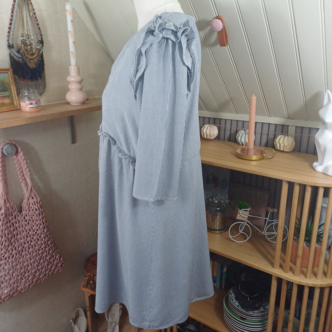 Robe à rayures, Rue des Abbesses, taille 38