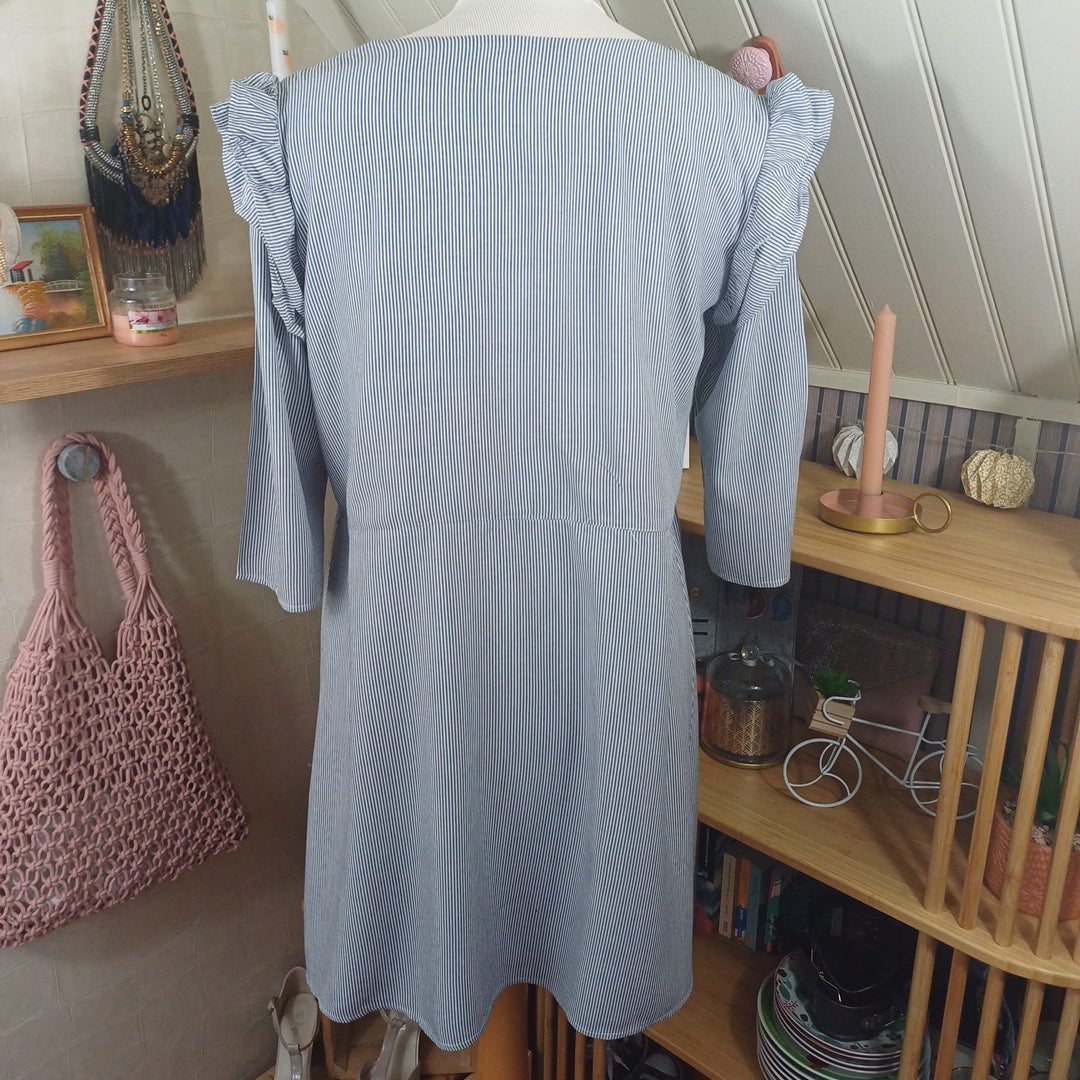 Robe à rayures, Rue des Abbesses, taille 38