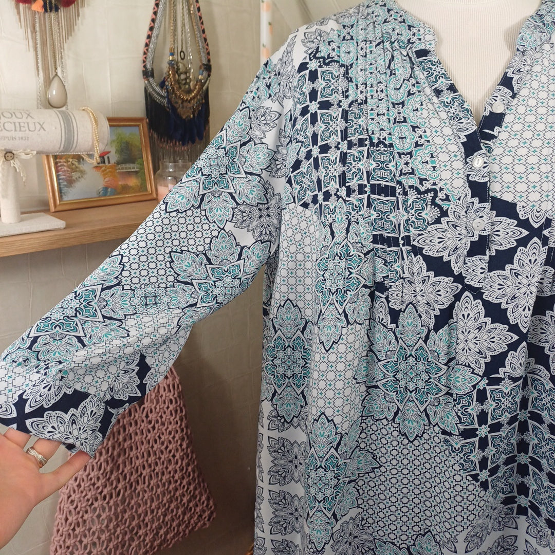 Blouse blanche à motifs, Damart, taille 48