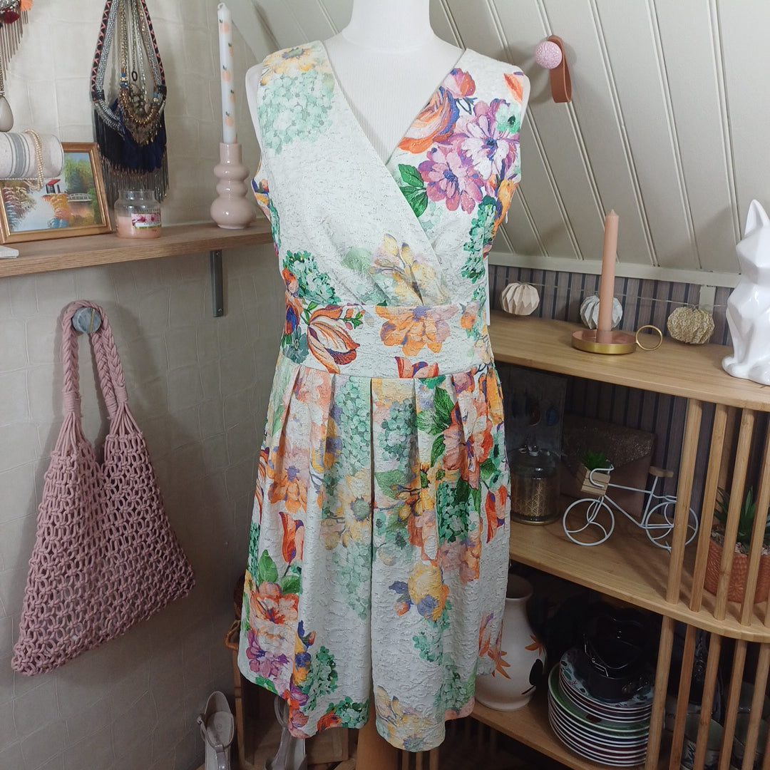 Robe fleurie, OCCO, taille 38