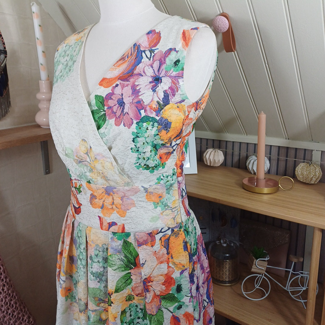 Robe fleurie, OCCO, taille 38