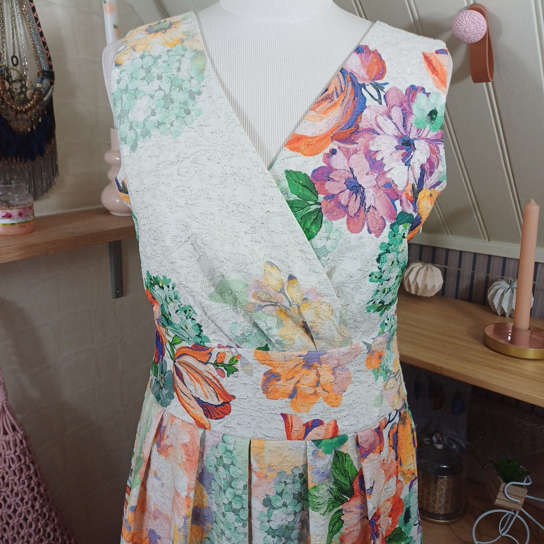 Robe fleurie, OCCO, taille 38