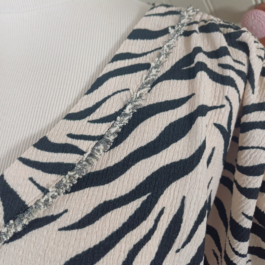 Robe zébrée, taille 48