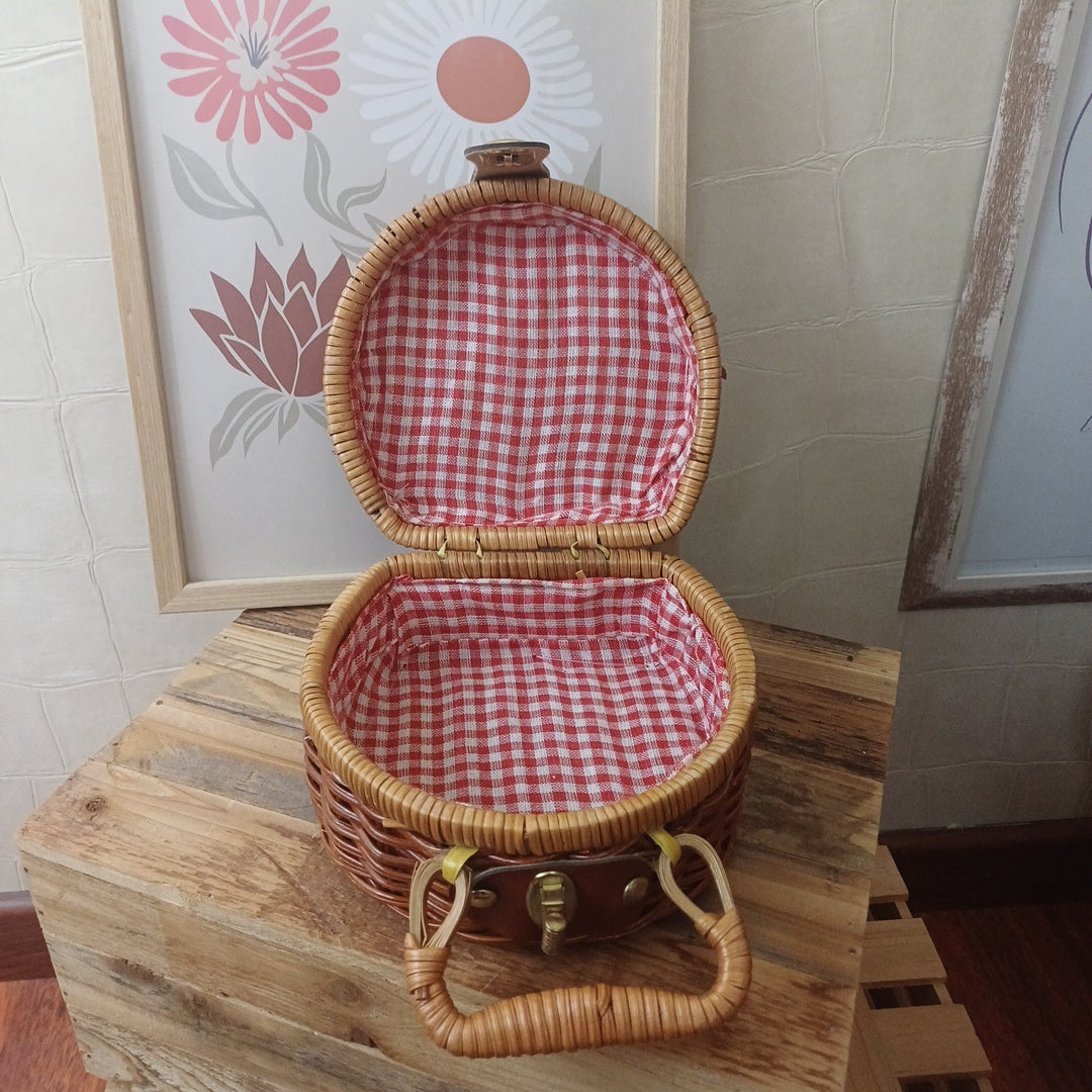 Petit panier en osier