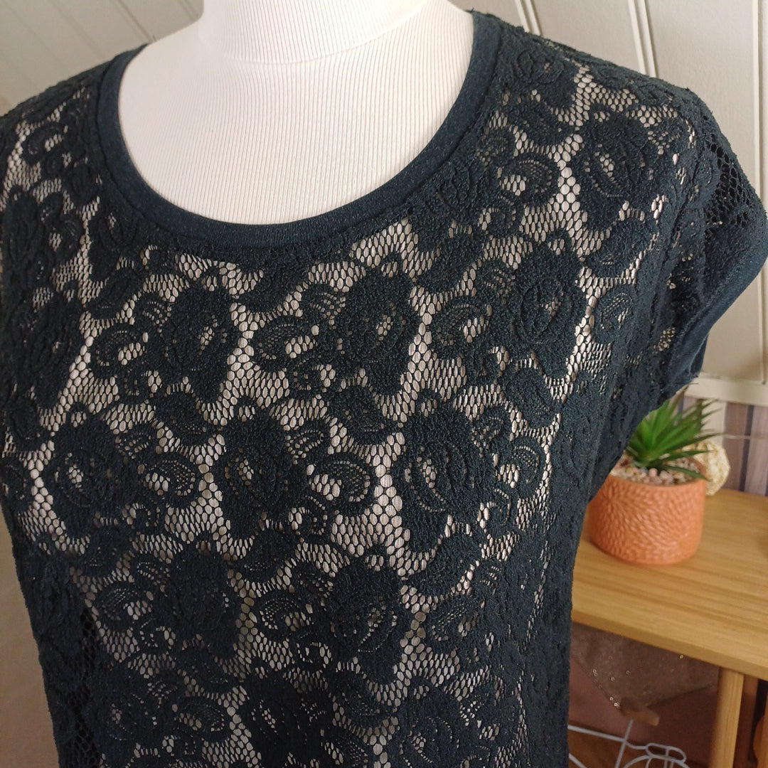 Tee-shirt noir, taille 38