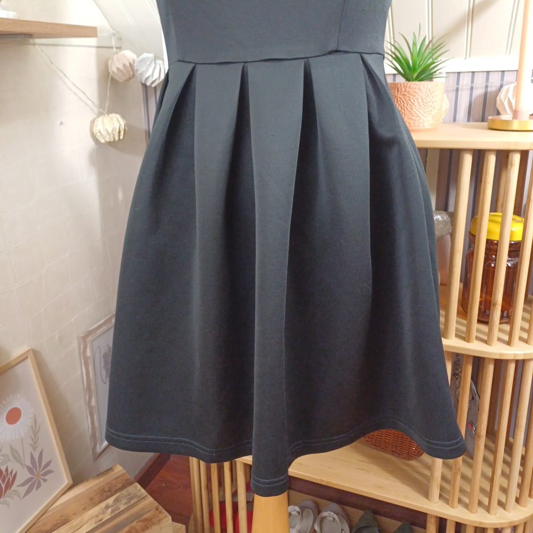 Robe noire, Isassy, taille S