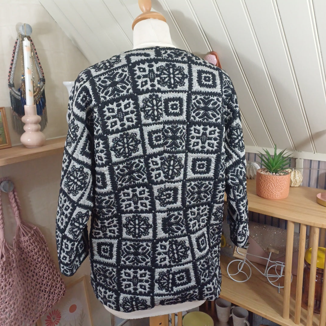 Haut noir et argenté, fait main, taille XL