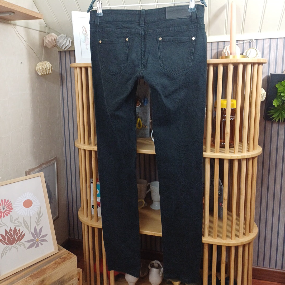 Jean noir effet dentelle, Miss RJ, taille indiquée 40