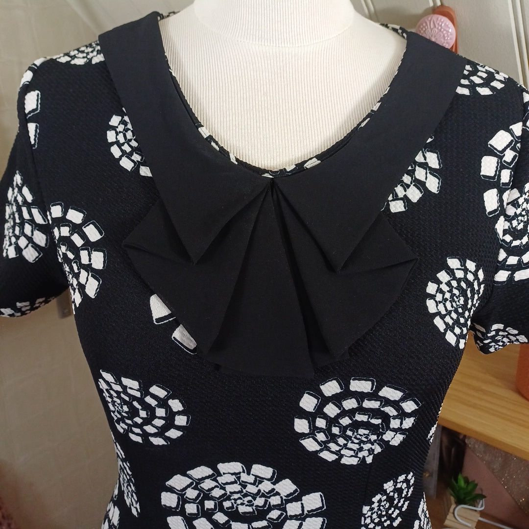 Robe noire et blanche, Eylex, taille S