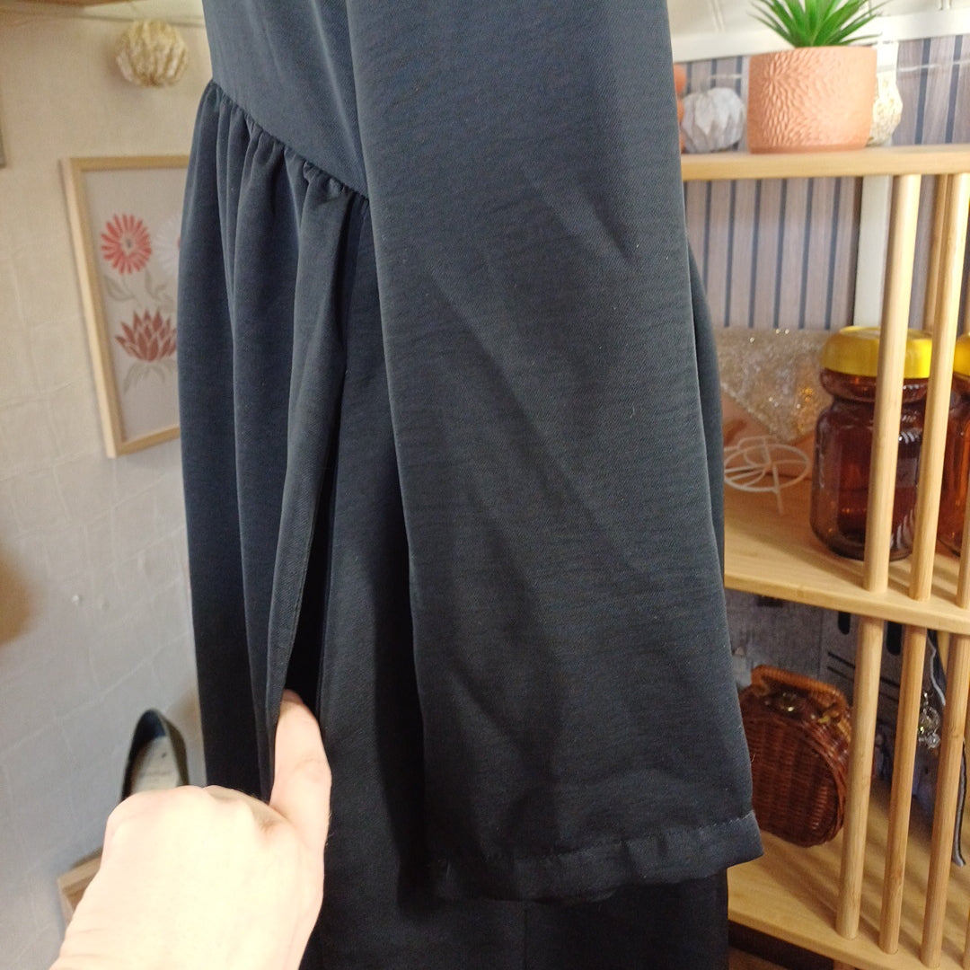 Robe longue noire, taille L