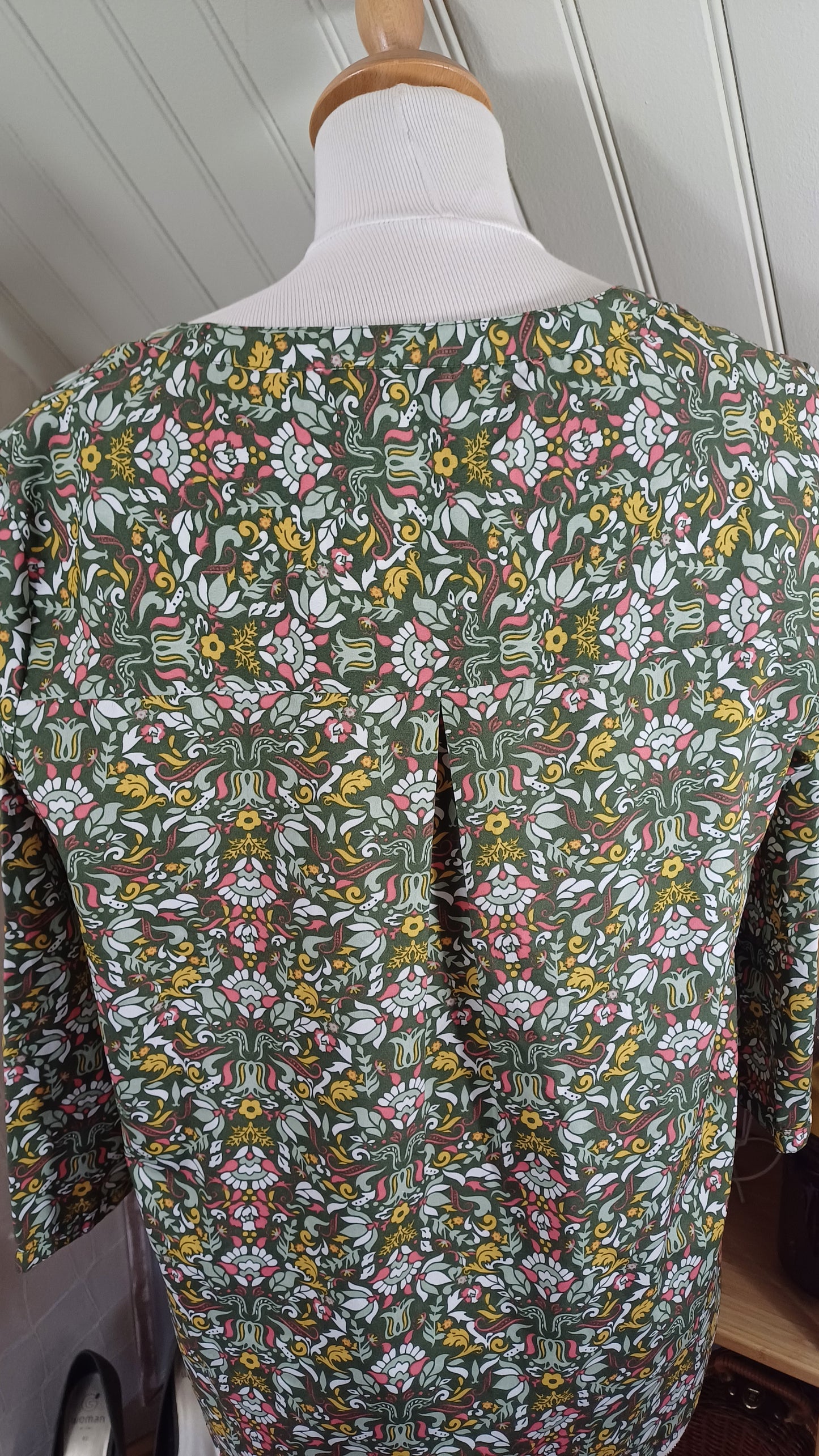 Blouse verte à motifs, Blancheporte,taille 40